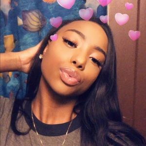 Meet your Posher, Yannis